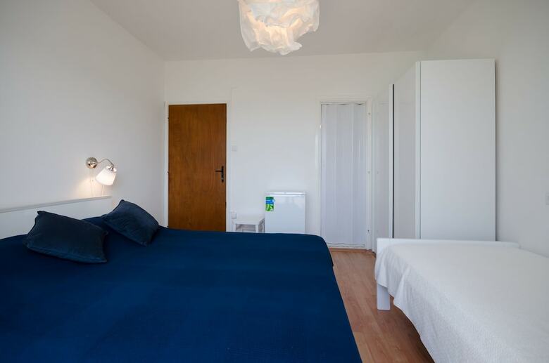 Hostal Rooms Marica