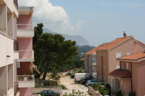 Apartments With A Parking Space Makarska - 6720
