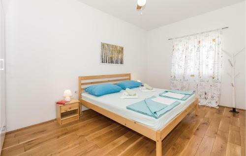 Apartment Sibenik With Sea View III