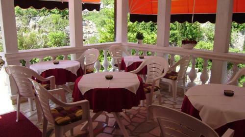 Vila Jadranka Apartments And Rooms