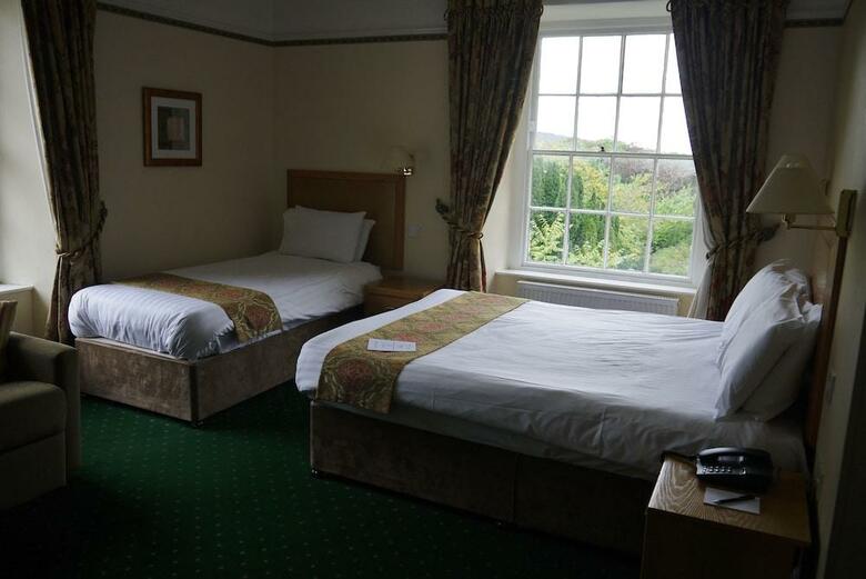 Hotel Legacy Royal Victoria