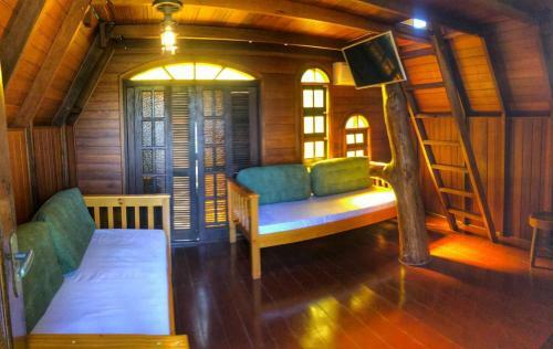 Lodge Chal� Cai�ara