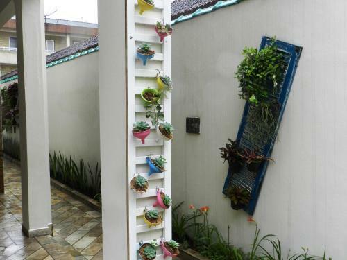 Hostal Praia Canto Do Forte Guest House