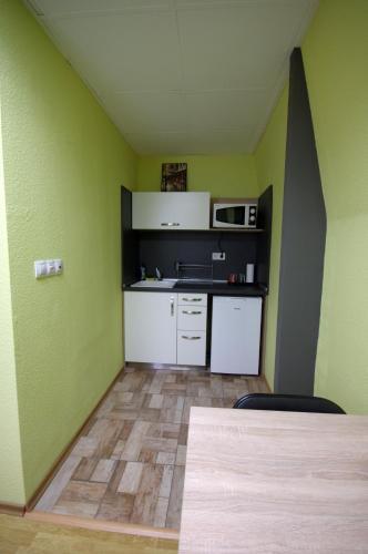 Hostal Guest House "the House"