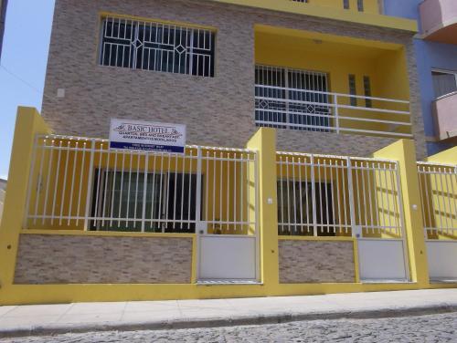 Bed & Breakfast Basic Hotel