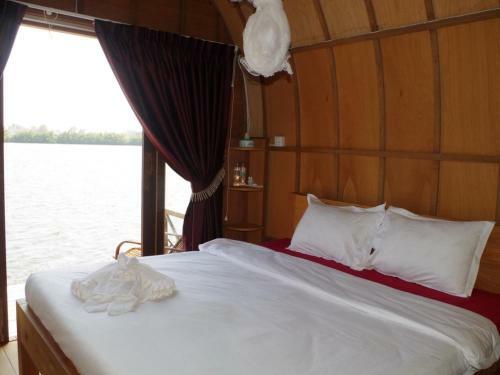 Hotel Bamboo Bungalow