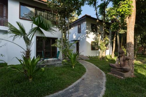 Sala Ba� Hotel & Restaurant School