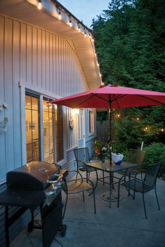 Red Roof Inn Cottage
