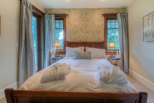 Country Bay Manor B&B