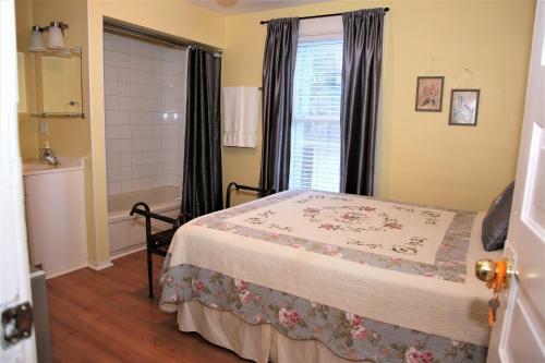 Ambiance By The Falls B&B