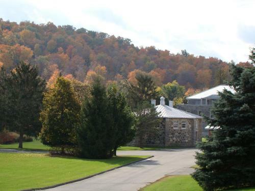 Bed & Breakfast Auberge De L'abbaye D'oka