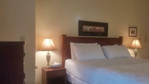 Posada Chipman Hill Suites - Senator Dever House