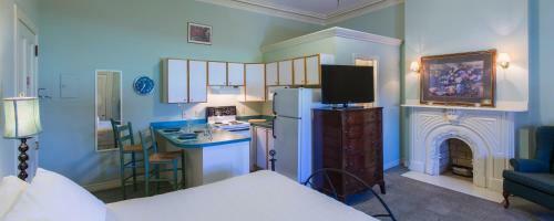 Posada Chipman Hill Suites -yeats House