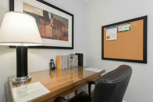 Apartamento Pelican Suites At North York