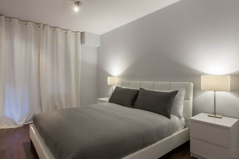 Apartamentos Lmvr - The Bulls