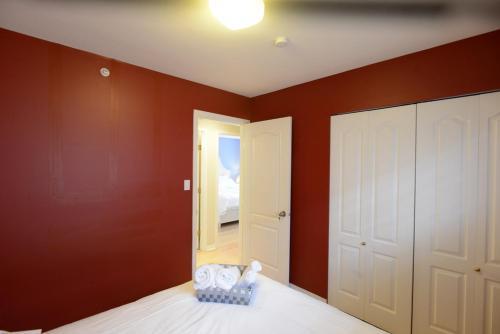 Hostal Marpole Guest House