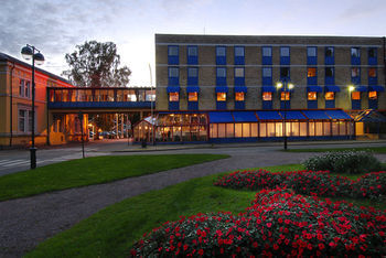 Hotel Rica Park