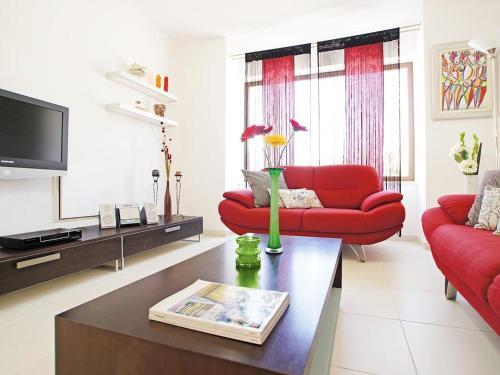 Villa Kapparis Avenue 70