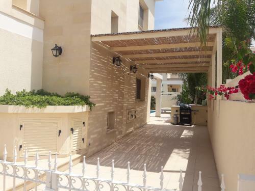 Anthorina Villa7