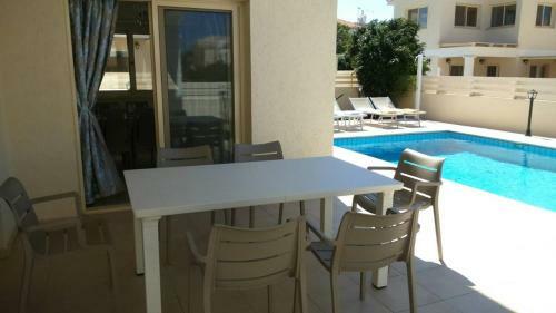 Anthorina Villa7