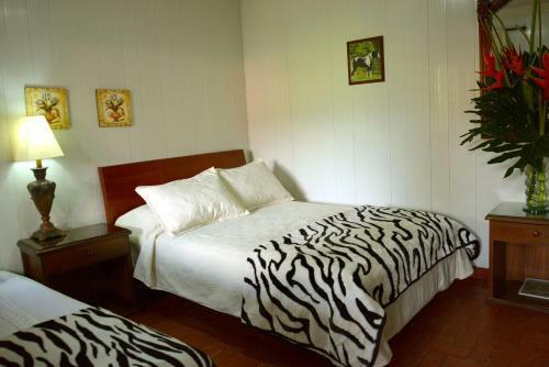 Hotel Caba�as Las Bifloras