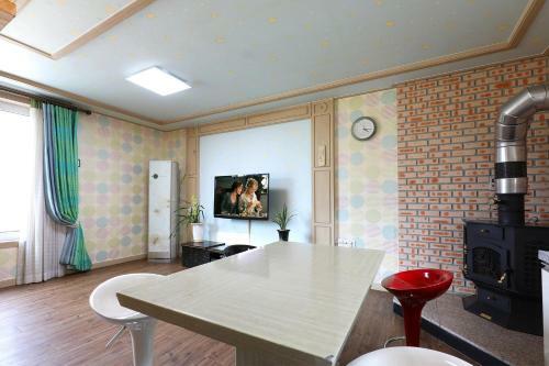 Yeowoogneul Pension