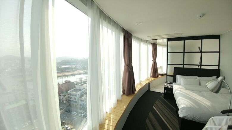 Gangneung Tourist Hotel