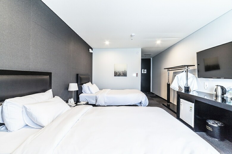 Gangneung Tourist Hotel