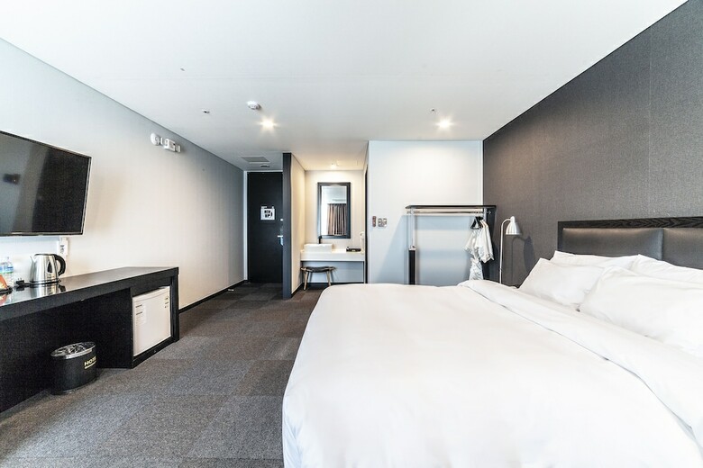 Gangneung Tourist Hotel