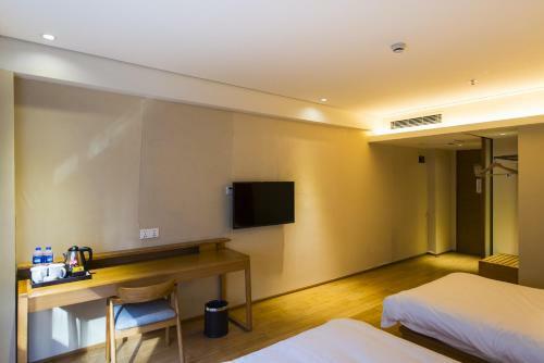 Ji Hotel Dalian Peace Square