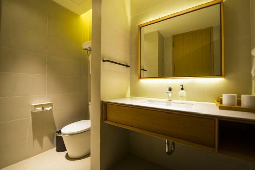 Ji Hotel Dalian Peace Square