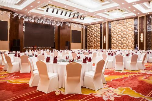 Hotel Novotel Daqing Haofang