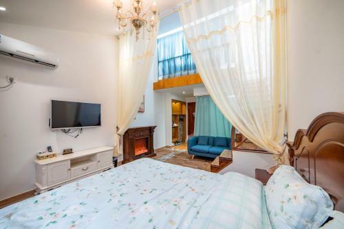 Zhangjiajie Exotic Style Hotel
