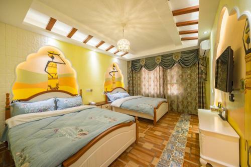 Zhangjiajie Exotic Style Hotel
