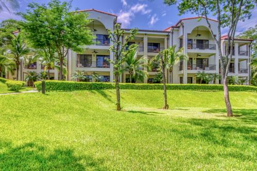 Hostal Breeze Private Residence Club