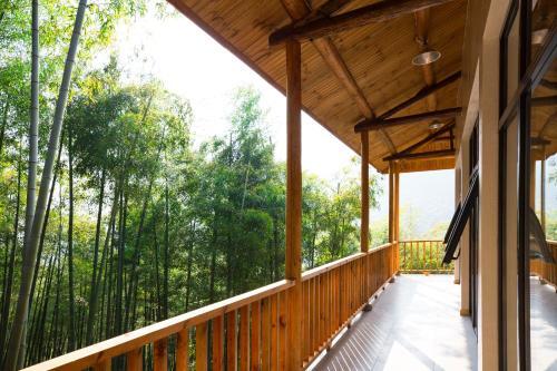 Moganshan Yinhuawu Resort