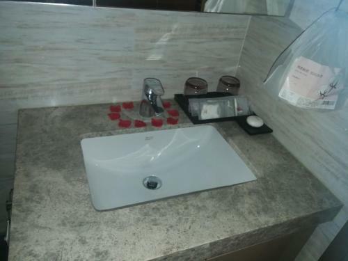Yuwa Serviced Aparthotel