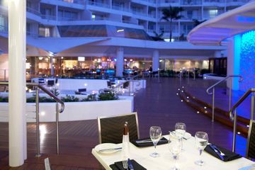 Hotel Novotel Brighton Beach