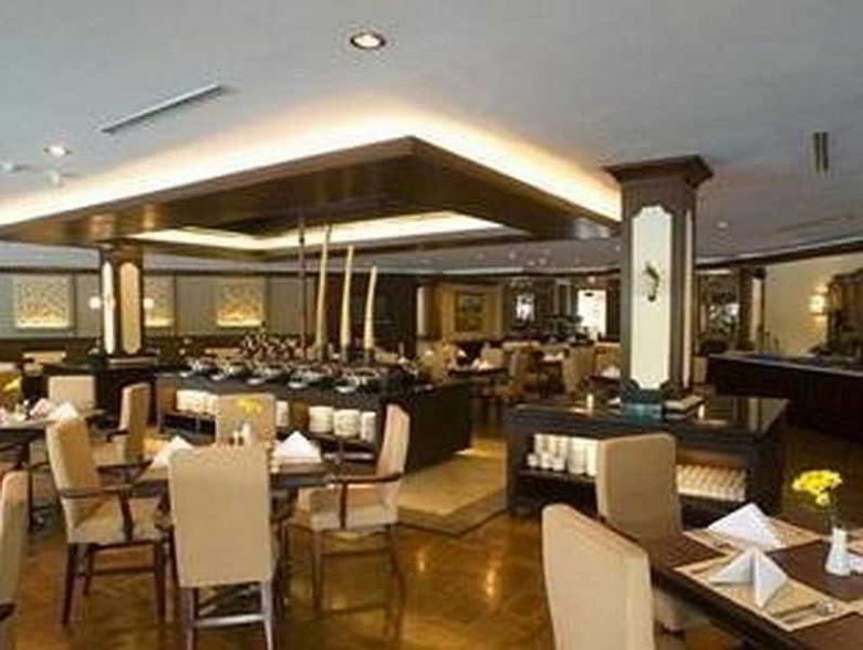 The Sunan Hotel Solo