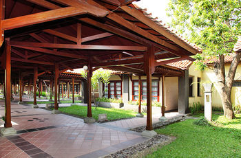 Hotel Hilton International