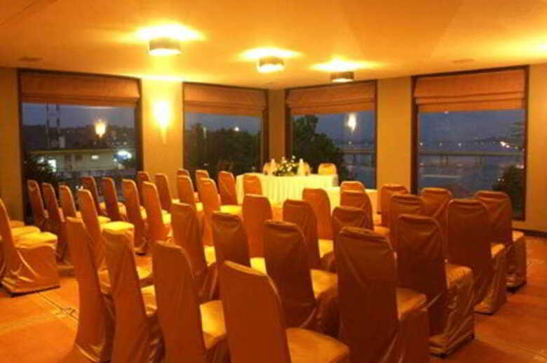 Hotel Sun N Sand Goa