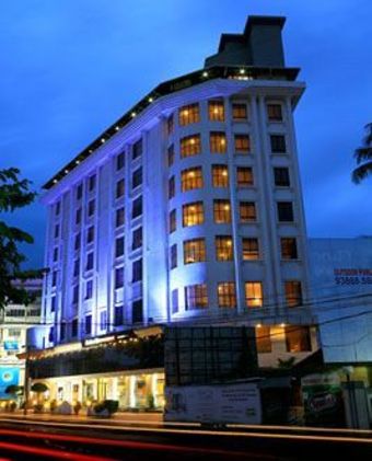 Hotel Harbour View Residency