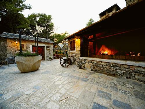 Dalmatian Star Homes