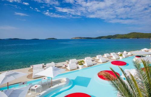 Dalmatian Star Homes