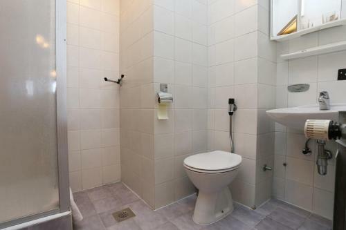 Hostal Quadruple Room Podstrana 10302a