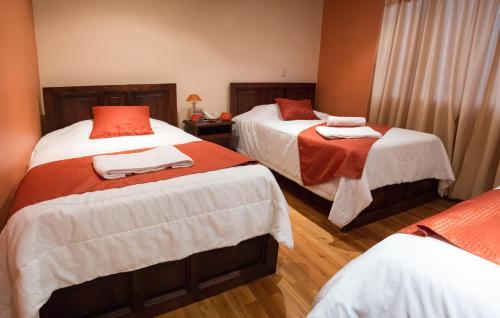 Hotel Hostal Calle Angosta Ecuador