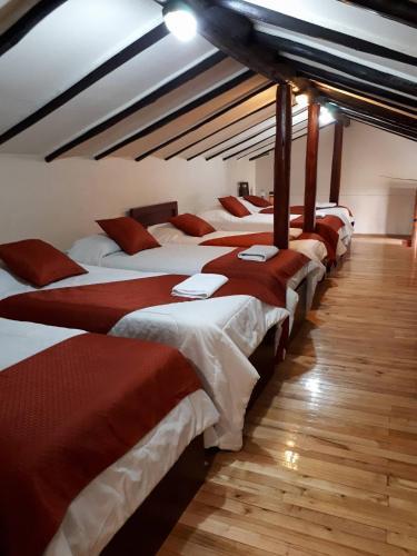 Hotel Hostal Calle Angosta Ecuador