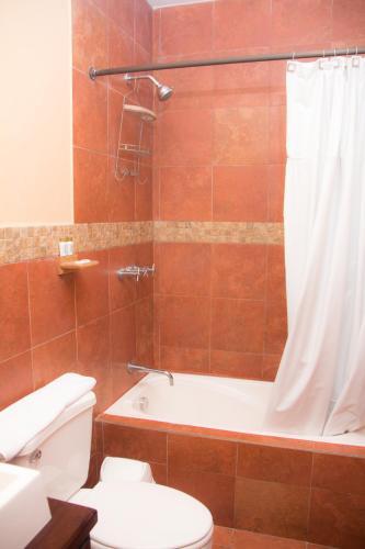 Hotel Hostal Calle Angosta Ecuador