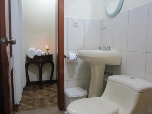 El Cardenal Hotel