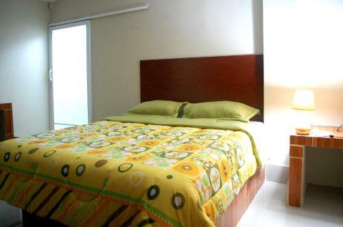 Hostal Sky